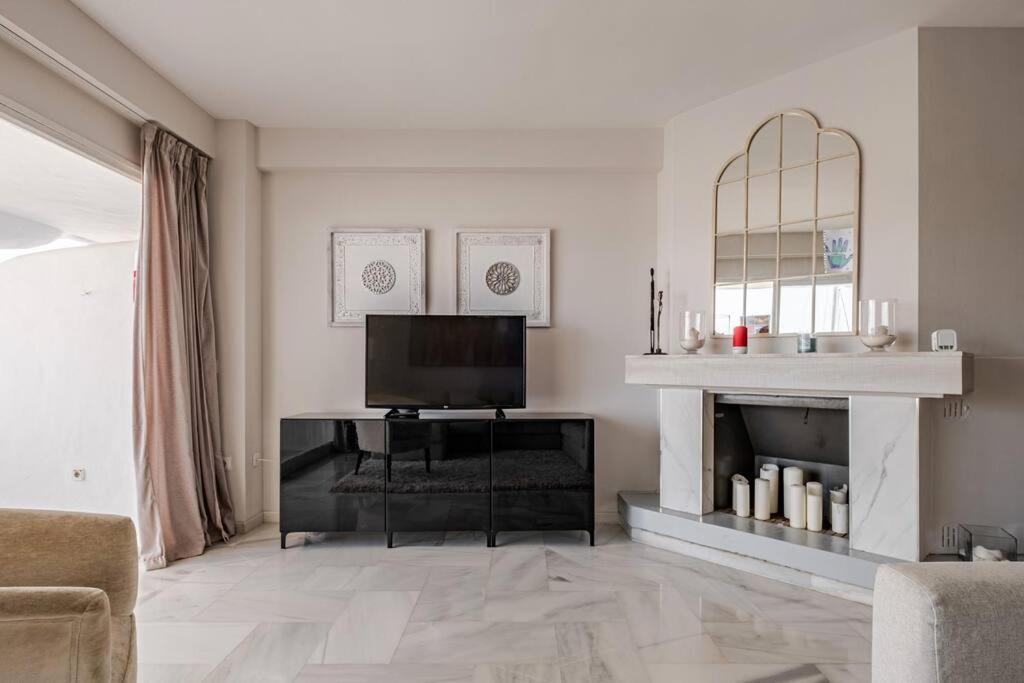 Appartamento - Benalmadena Luaran gambar